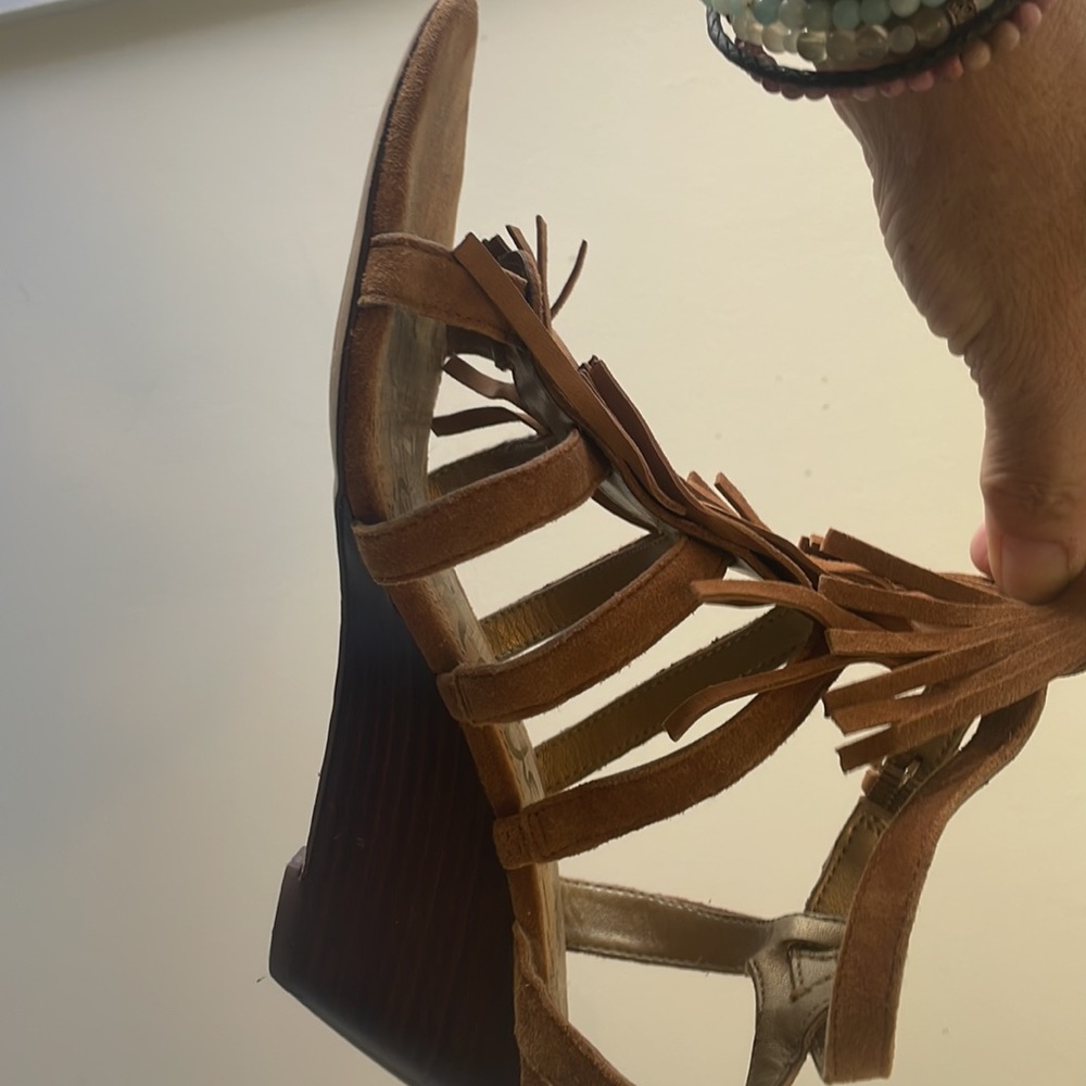 Sam edelson "Sandra" Fringe Wedge Sandal - Picture 2 of 7